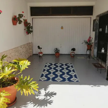 Bb Silvercoast Casa Flores 住宿加早餐酒店 Santa Catarina (Leiria)